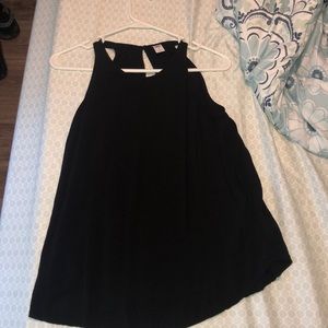 black tank